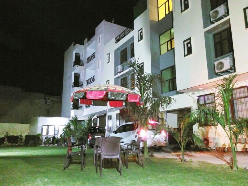 Hotel Olive & Blue - Govt Approved Hotel Near Delhi Airport Ню Делхи Екстериор снимка