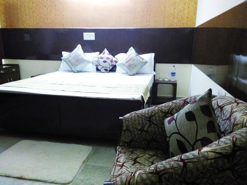Hotel Olive & Blue - Govt Approved Hotel Near Delhi Airport Ню Делхи Екстериор снимка