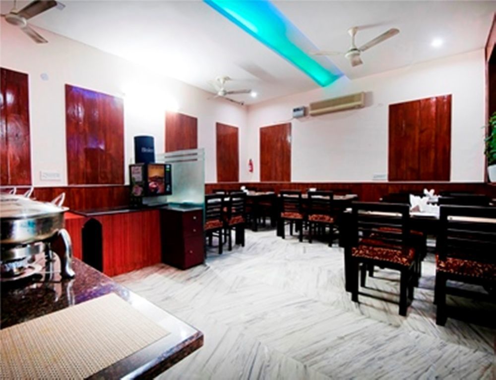 Hotel Olive & Blue - Govt Approved Hotel Near Delhi Airport Ню Делхи Екстериор снимка