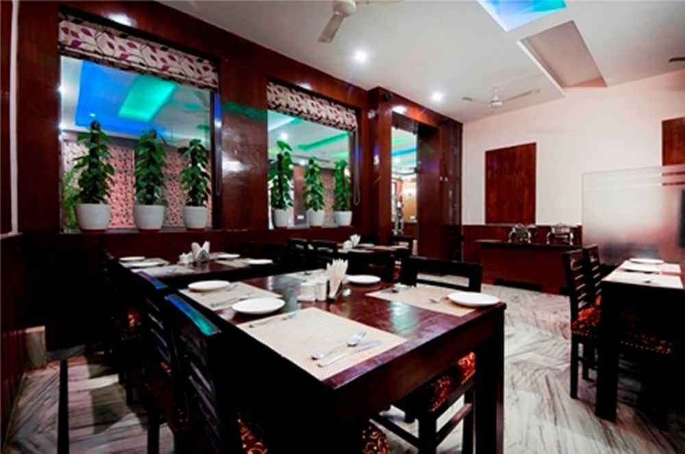 Hotel Olive & Blue - Govt Approved Hotel Near Delhi Airport Ню Делхи Екстериор снимка