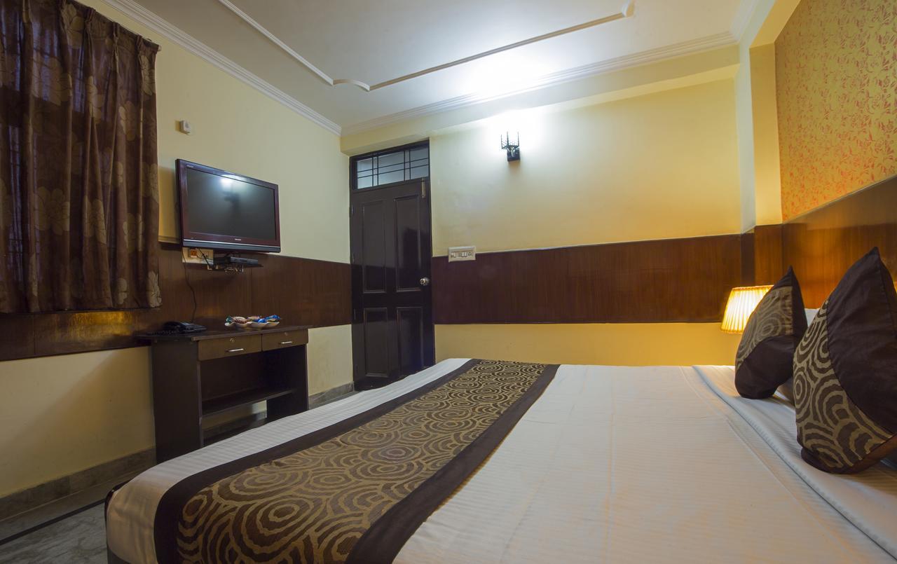 Hotel Olive & Blue - Govt Approved Hotel Near Delhi Airport Ню Делхи Екстериор снимка