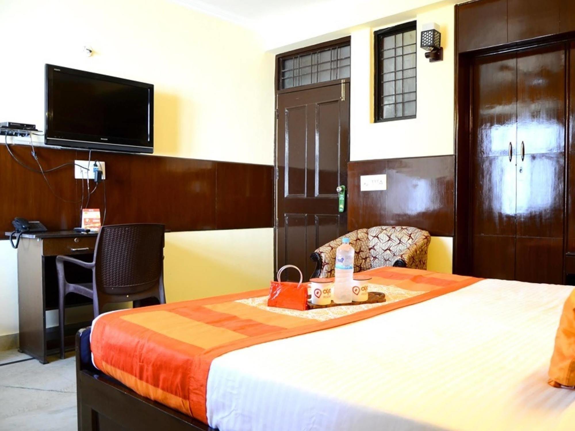 Hotel Olive & Blue - Govt Approved Hotel Near Delhi Airport Ню Делхи Екстериор снимка